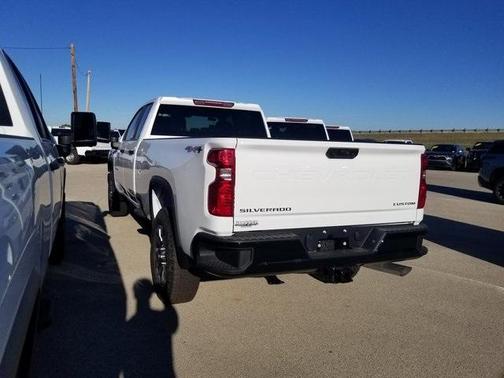 2026 Chevrolet Silverado 2500 Custom