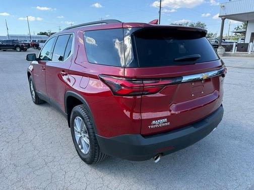 2022 Chevrolet Traverse LT Cloth
