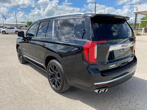 Onyx Black 2024 GMC Yukon Denali