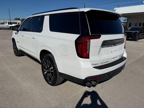 2024 GMC Yukon XL AT4