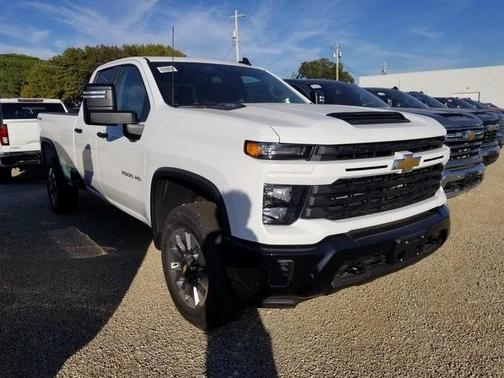 2026 Chevrolet Silverado 2500 Custom