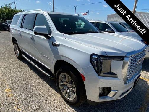 White Frost Tri-Coat 2024 GMC Yukon XL Denali
