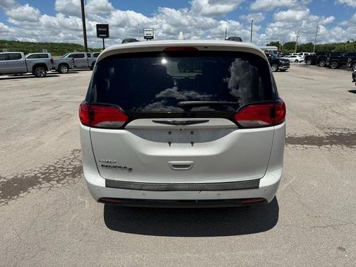 2020 Chrysler Pacifica Touring-L Plus