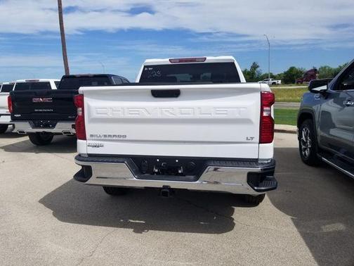 Summit White 2026 Chevrolet Silverado 1500 LT