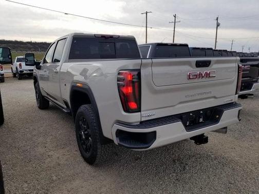 2026 GMC Sierra 2500 AT4
