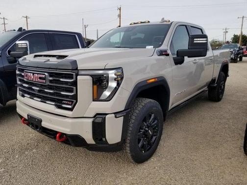 2026 GMC Sierra 2500 AT4