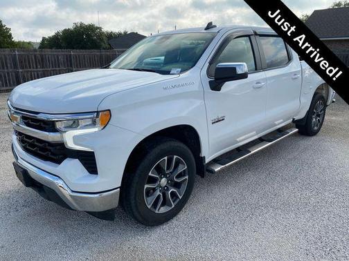 Summit White 2022 Chevrolet Silverado 1500 LT
