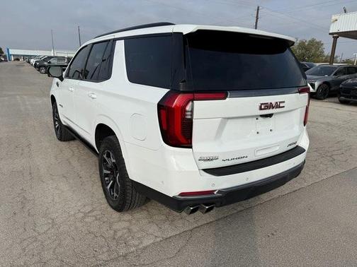 2025 GMC Yukon AT4