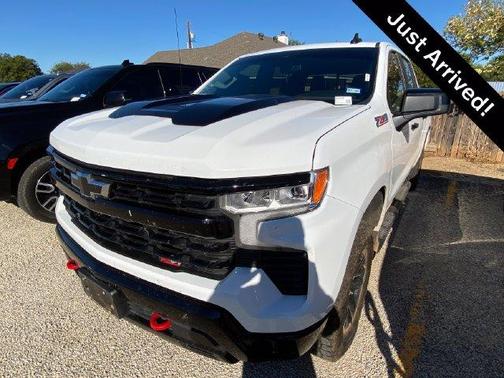 Summit White 2024 Chevrolet Silverado 1500 LT Trail Boss