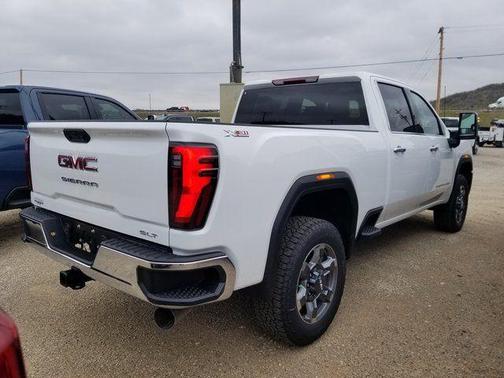 2026 GMC Sierra 2500 SLT
