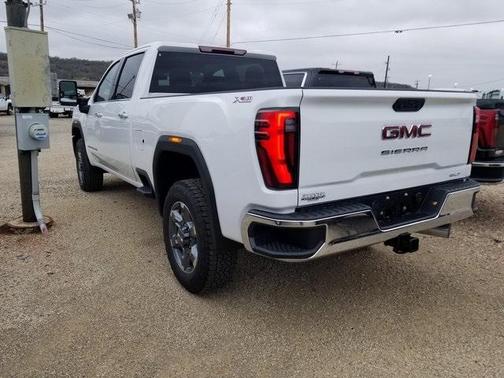2026 GMC Sierra 2500 SLT