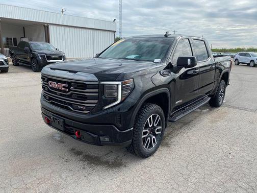 Onyx Black 2023 GMC Sierra 1500 AT4