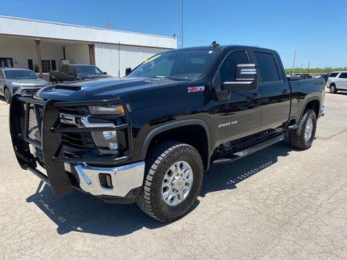Black 2024 Chevrolet Silverado 2500 LT