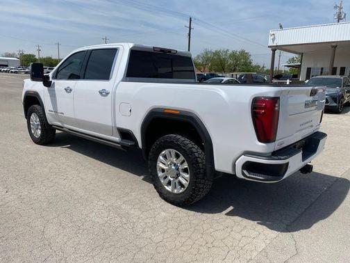 White Frost Tri-Coat 2024 GMC Sierra 2500 Denali Ultimate