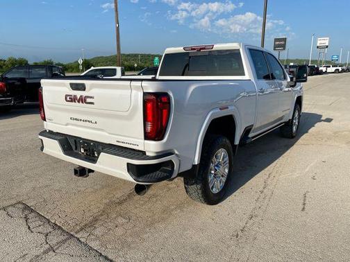 White Frost Tri-Coat 2021 GMC Sierra 2500 Denali