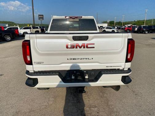 White Frost Tri-Coat 2021 GMC Sierra 2500 Denali