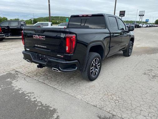 Onyx Black 2025 GMC Sierra 1500 AT4