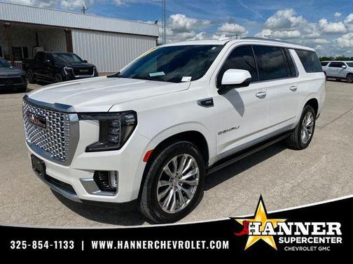 White Frost Tri-Coat 2022 GMC Yukon XL Denali