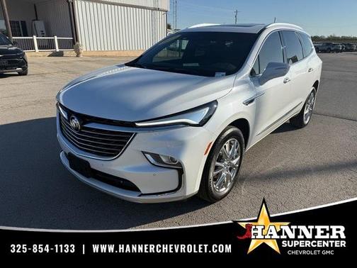 2023 Buick Enclave Essence