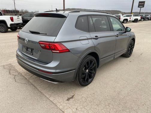 2021 Volkswagen Tiguan 2.0T SE R-Line Black