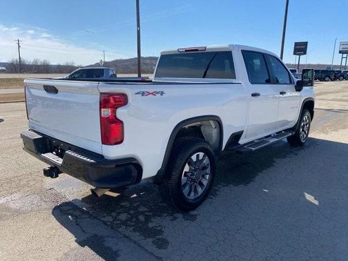 2024 Chevrolet Silverado 2500 Custom