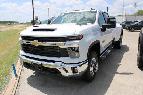 2025 Chevrolet Silverado 3500 LT