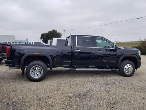 2026 GMC Sierra 3500 Denali