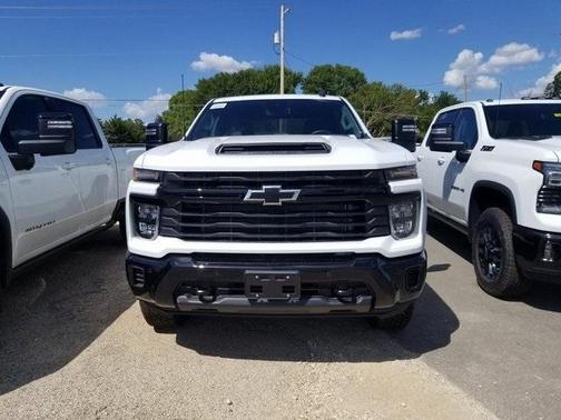 2025 Chevrolet Silverado 2500 Custom