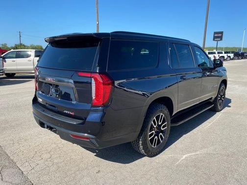 Midnight Blue Metallic 2024 GMC Yukon XL AT4
