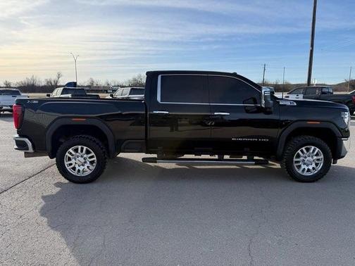 2024 GMC Sierra 2500 SLT