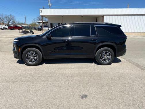 2024 Chevrolet Traverse LT