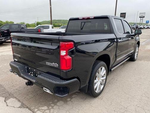 Black 2024 Chevrolet Silverado 1500 High Country