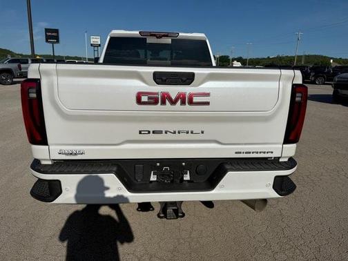 2024 GMC Sierra 2500 Denali