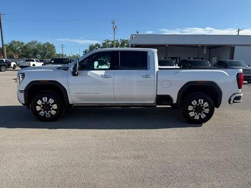 2024 GMC Sierra 2500 Denali