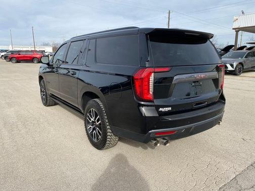 2024 GMC Yukon XL AT4