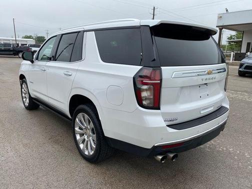 Iridescent Pearl Tricoat 2022 Chevrolet Tahoe Premier