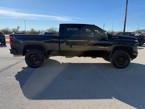 2025 Chevrolet Silverado 2500 ZR2