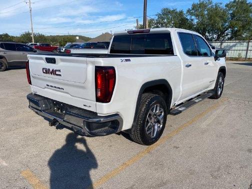 White Frost Tri-Coat 2024 GMC Sierra 1500 SLT