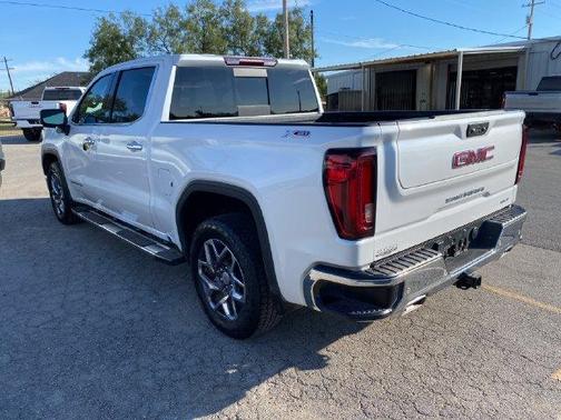 White Frost Tri-Coat 2024 GMC Sierra 1500 SLT