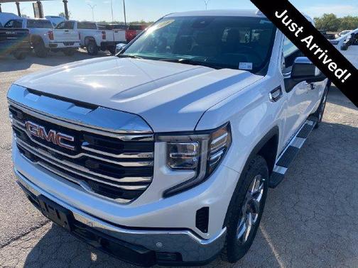 White Frost Tri-Coat 2024 GMC Sierra 1500 SLT