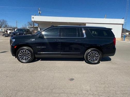 2023 GMC Yukon XL Denali Ultimate