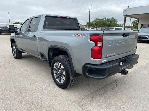 Sterling Gray Metallic 2024 Chevrolet Silverado 2500 Custom
