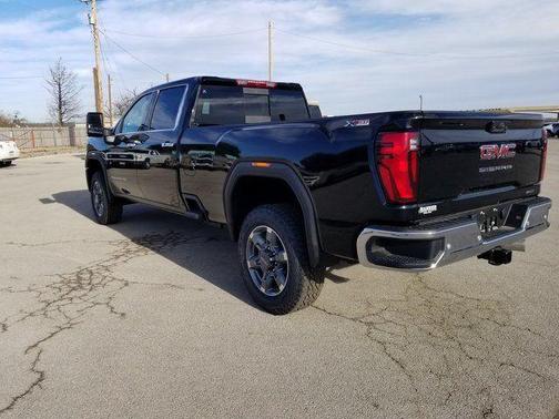 2026 GMC Sierra 3500 SLT