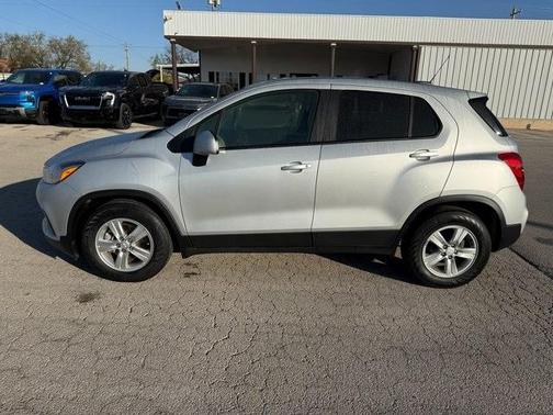 2022 Chevrolet Trax LS