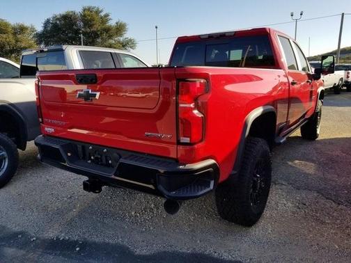 2026 Chevrolet Silverado 2500 ZR2