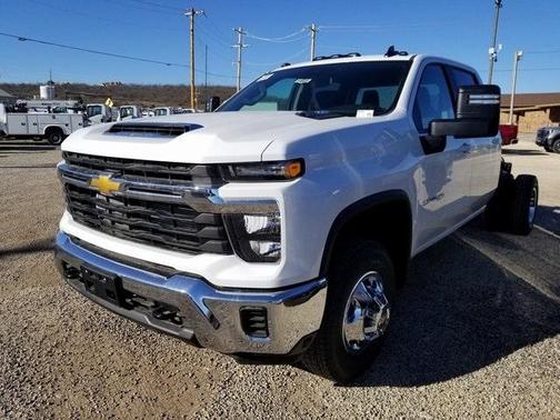 2026 Chevrolet Silverado 3500 LT