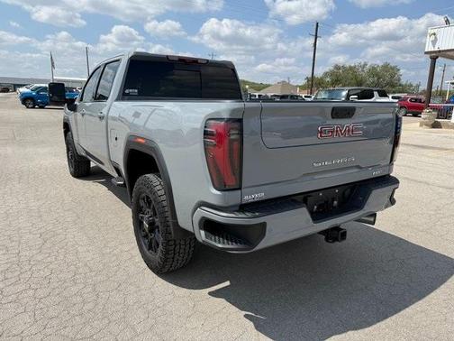 2024 GMC Sierra 2500 AT4