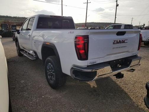 2026 GMC Sierra 3500 SLT