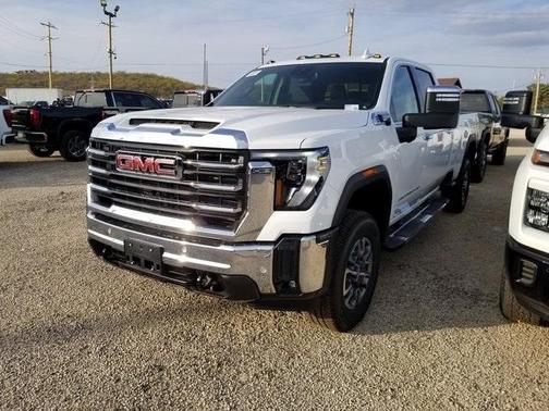 2026 GMC Sierra 3500 SLT