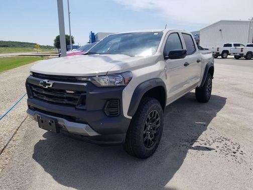 White Sand 2026 Chevrolet Colorado Trail Boss